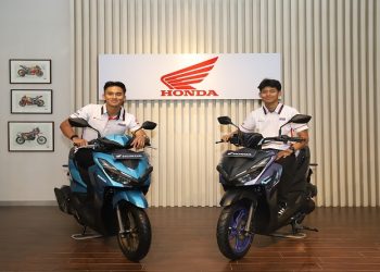 Dua pembalap Indonesia lulusan AHRS, Mario Suryo Aji dan Veda Ega Pratama bersiap berangkat ke Barcelona, Spanyol menjelang musim balap Moto Grand Prix (GP) 2026. Foto: Ist.