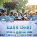 Suasana acara jalan sehat yang digelar Pondok Hajjah Nuriyah Shabran UMS bersama warga sekitar, Minggu (11/1/2026). Foto: Ist.