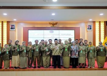 Wakil Gubernur Jateng, Jawa Tengah Taj Yasin Meimoen melantik Pengurus Wilayah PPTI Jawa Tengah periode 2025–2030 di Kantor Dinas Kesehatan Provinsi Jateng, Kamis 22 Januari 2026. Foto: Ist.