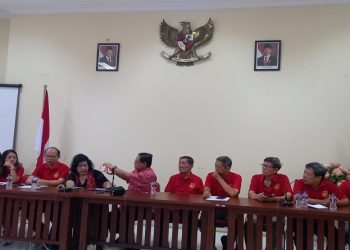 Panitia Bersama Imlek 2577/2026 memberikan keterangan pers terkait penyelenggaraan rangkaian perayaan Imlek di Kota Solo, Kamis (29/1/2026). Foto: Indospektrum.com