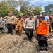Wakil Presiden RI Gibran Rakabuming Raka dan Gubernur Jateng Ahmad Luthfi saat mengecek bencana tanah gerak di Desa Padasari, Kabupaten Tegal, Jumat, 6 Februari 2026. Foto: Ist.