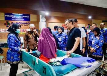 Ilustrasi - Gubernur Jawa Tengah Ahmad Luthfi tengah mengecek layanan kesehatan di wilayahnya. Foto: Ist.