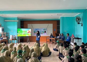 Sesi penyampaian materi antibullying oleh mahasiswa KKN-DIK Universitas Muhammadiyah Surakarta (UMS). Foto: Ist.