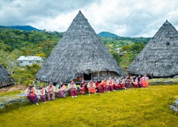 Mahasiswa Prodi Arsitektur UMS melaksanakan KKL 2026 di Labuan Bajo, Nusa Tenggara Timur. Foto: Ist.