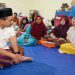 Wagub Jateng, Taj Yasin Maimoen mengunjungi pengungsi korban tanah gerak di Pondok Pesantren Al Adalah 2 dan posko pengungsian warga di Desa Padasari, Jatinegara, Kabupaten Tegal pada Selasa, 17 Februari 2026 malam. Foto: Ist.
