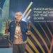 Rektor UMS, Prof. Dr. Harun Joko Prayitno, M.Hum menerima penghargaan Indonesia Top Achievements of the Year 2026. Foto: Ist.