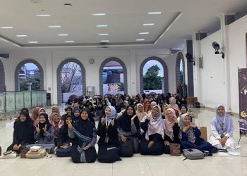 GKR 1447 H UMS menggelar Kajian Nisa pada hari Jumat (27/2/2026) di Masjid Fadhlurrahman, Kampus 1 UMS. Foto: Ist.