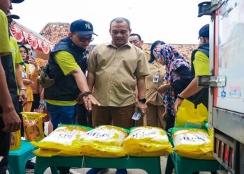 Gubernur Jateng Ahmad Luthfi meninjau GPM dan Speling di Desa Mayahan, Kecamatan Tawangharjo, Kabupaten Grobogan, Senin, 2 Maret 2026. Foto: Ist.