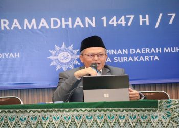 Narasumber Prof. Dr. H. Zakiyuddin Baedhawy, M.Ag., pada Pengajian Ramadan 1447 H Muhammadiyah & ‘Aisyiyah Jawa Tengah Regional Solo Raya di Graha 58 UMS. Foto: Ist.