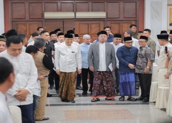 Ketua Komisi II DPR RI Rifqinizamy Karsayuda, Menteri ATR/BPN Nusron Wahid dan Gubernur Jateng Ahmad Luthfi saat acara safari Ramadan di gedung Gradhika Bhakti Praja, Semarang pada Sabtu, 7 Maret 2026. Foto: Ist.
