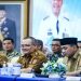 Gubernur Jateng Ahmad Luthfi memimpin rakor lintas sektoral bersama bupati dan walikota beserta forkopimda se-Jawa Tengah di gedung Gradhika Bhakti Praja Semarang, pada Senin, 9 Maret 2026. Foto: Ist.