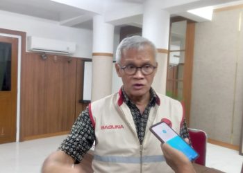 Wakil Ketua Komisi II DPR RI, Aria Bima saat memberikan keterangan pers di Kantor DPC PDIP Kota Solo, Rabu (18/3/2026) malam. Foto: Indospektrum