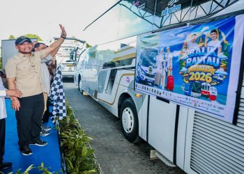 Gubernur Jawa Tengah, Ahmad Luthfi melepas peserta Program Balik Rantau Gratis 2026 di Asrama Haji Donohudan, Boyolali, Sabtu (28/3/2026). Foto: Ist.