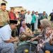Wagub Jateng Taj Yasin Maimoen turun langsung meninjau kondisi nelayan di Dukuh Kongsi, Desa Purworejo, Kecamatan Bonang, Kabupaten Demak, Kamis (12/3/2026). Foto : Ist.