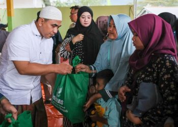 Wakil Gubernur Jawa Tengah (Jateng), Taj Yasin Maimoen meninjau lokasi bencana tanah bergerak di Dukuh Bojongsari, Desa Sridadi, Kecamatan Sirampog, Kabupaten Brebes, Jumat (27/3/2026). Foto : Ist.