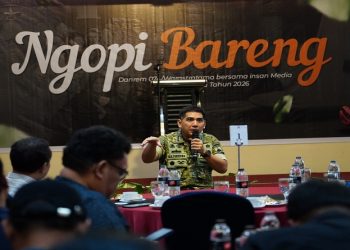Komandan Korem 074/Warastratama Kolonel Inf M. Arry Yudistira, S.I.P., M.I.Pol., M.Han.,  saat silaturahmi bersama insan pers di Kota Solo, Jumat (17/4/2026). Foto: Ist.