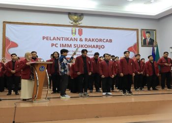 Prosesi pelantikan PC IMM Sukoharjo periode 2026. Foto: Ist.