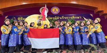 Tim Ratoh Jaroe SMAN 4 Kota Semarang menjadi Juara Umum 1 Kompetisi Luang Pu Suang International Folklore Contest Thailand 2026. Foto: Ist.