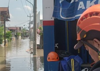 Kondisi permukiman warga di Dusun Kaliwingko, Desa Madegondo, Kecamatan Grogol, kabupaten Sukoharjo yang terendam banjir. Foto: Indospektrum/Deni Suryanti.