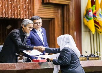 Sekda Provinsi Jawa Tengah Sumarno menghadiri Rapat Paripurna DPRD Jateng, Kamis, 16 April 2026. Foto: Ist.