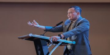 Gubernur Jawa Tengah Ahmad Luthfi menghadiri Seminar bertema “Memperkuat Peran BPD sebagai Mitra Strategis Pemerintah Daerah melalui Inovasi Pembiayaan dan Pinjaman Daerah” di Hotel Sunan Solo, Jumat 17 April 2026. Foto: Ist.