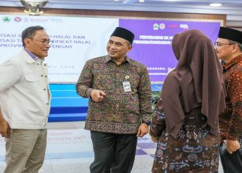 Wakil Gubernur Jawa Tengah, Taj Yasin Maemoen menghadiri sosialisasi sertifikasi halal dan sinkronisasi target sertifikat halal di Provinsi Jawa Tengah, di Gedung Grhadika Bakti Praja Semarang, Selasa, 21 April 2026. Foto: Ist.