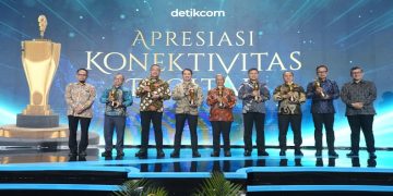 TelkomGroup meraih tiga penghargaan pada ajang Apresiasi Konektivitas Digital 2026. Foto: Ist.