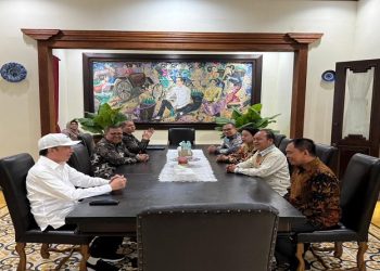 Jajaran KPPU melakukan audiensi dengan mantan Presiden Jokowi di Kota Solo, Rabu, 22 April 2026. Foto: Ist.