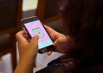 Ilustrasi - Blibli menghadirkan social experiment yang memperkenalkan JEDA sebagai pendekatan sederhana untuk merespons dengan bijak di ruang offline dan online. Foto: Ist.