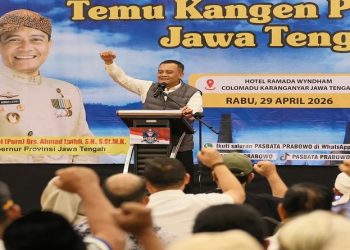 Gubernur Jawa Tengah Ahmad Luthfi menghadiri acara Halalbihalal dan Temu Kangen Petarung Jawa Tengah di Sukoharjo, Rabu malam (29/4/2026). Foto: Ist.