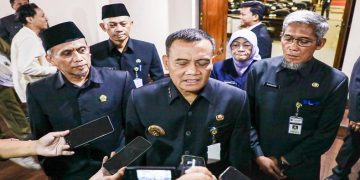 Gubernur Jawa Tengah Ahmad Luthfi memberikan keterangan pers usai Rapat Paripurna di Gedung DPRD Jawa Tengah, Kamis, 30 April 2026. Foto: Ist.