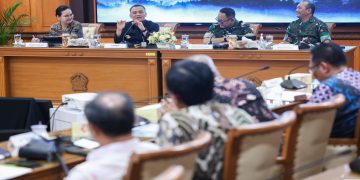 Gubernur Jawa Tengah Ahmad Luthfi menerima kunjungan tim yang dikirim KSAD, Jenderal TNI Maruli Simanjuntak di Kantor Gubernur Jawa Tengah, Kamis, 30 April 2026. Foto: Ist.