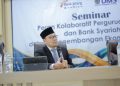 Prof Ihwan Susila S.E, M.Si, Ph.D menyampaikan materi Hilirisasi Riset Ekonomi Syariah dan Tantangan Kolaborasi di Era Digital. Foto : Ist.