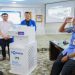 Sekda Provinsi Jawa Tengah, Sumarno mencoba langsung air minum yang dihasilkan dari ToyaKU. Foto: Ist.