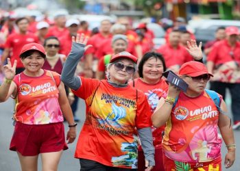 Para pelari mengikuti Red Dress Run pada ajang Prambanan Mendut Interhash 2026 di Kota Magelang, Jumat sore, 8 Mei 2026.  Foto: Ist.