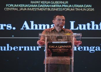 Gubernur Jawa Tengah, Ahmad Luthfi memberikan sambutan dalam Rapat Kerja Gubernur FKD MPU yang berlangsung 11-12 Mei 2026 di Kota Semarang. Foto: Ist.