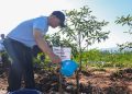 Gubernur Jawa Tengah, Ahmad Luthfi melakukan penanaman pohon dalam rangka konservasi dan reklamasi tambang batu andesit di Desa Kandangan, Kecamatan Bawen, Kabupaten Semarang, Rabu, 13 Mei 2026. Foto: Ist.