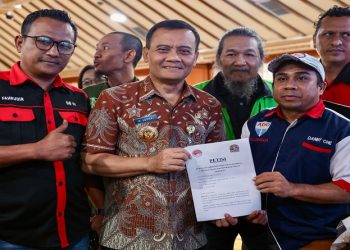 Gubernur Jawa Tengah Ahmad Luthfi menerima audiensi perwakilan driver ojol roda dua dan roda empat di kantornya, Selasa, 19 Mei 2026. Foto: Ist.