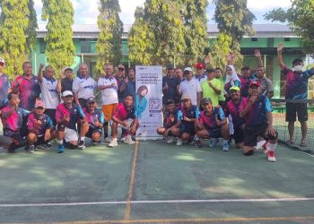 UMS gencarkan PMB UMS lewat tenis persahabatan di SMAN 1 Slahung Ponorogo. Foto: Ist.