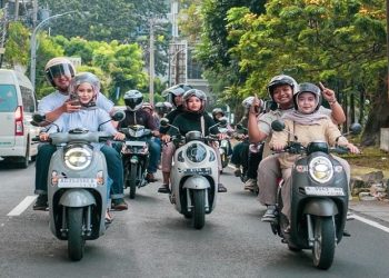 Suasana Kota Semarang yang semarak dengan penampilan pasangan muda yang stylish dalam kegiatan “Scoopy Your Mode Your Ride” pada Sabtu (23/5/2026). Foto: Ist.