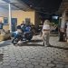 Tiga pelajar diamankan aparat Polres Sragen gegara live TikTok bertema “pocong jadi-jadian”, Kamis dini hari (28/5/2026). Foto: Ist.