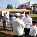 Kapolda Jateng, Irjen Pol Ribut Hari Wibowo secara simbolis menyerahkan hewan kurban kepada panitia kurban. Foto: Ist.