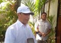 Mantan Presiden Jokowi saat memberikan keterangan pers di kediamannya, Jalan Kutai Utara Nomor 1, Kelurahan Sumber, Kecamaran Banjarsari, Kota Solo, Senin (25/5/2026). Foto: Indospektrum.com