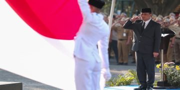 Gubernur Ahmad Luthfi memimpin upacara peringatan Hari Lahir Pancasila tingkat Provinsi Jawa Tengah, di Halaman Kantor Gubernur, Senin, 1 Juni 2026. Foto: Ist.