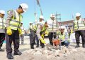 Kapolda Jawa Tengah, Irjen Pol Ribut Hari Wibowo melakukan groundbreaking pembangunan Gedung BPKB Prototype Satlantas Polres Kudus. Foto: Ist.