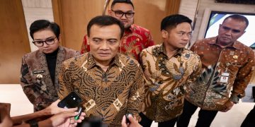 Gubernur Ahmad Luthfi memberikan keterangan pers usai menghadiri acara Rakor Pengendalian Alih Fungsi Lahan Sawah, Kamis 4 Juni 2026. Foto: Ist.