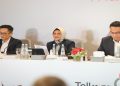 Komisaris Utama Telkom Angga Raka Prabowo (paling kanan), Direktur Utama Telkom Dian Siswarini (tengah), Direktur Human Capital Management Telkom Willy Saelan dalam agenda RUPS Tahunan tahun buku 2025. Foto: Ist.