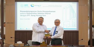 UNS dan PT Sang Hyang Seri melaksanakan MoU di Ruang Sidang I Gedung dr. Prakosa UNS, Senin (15/6/2026). Foto: Ist.