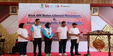 OJK Solo bersama FKIJK Solo Raya menyelenggarakan Kick Off Bulan Literasi Keuangan Solo Raya 2026 dan Road to FKIJK Solo Raya Run 2026, Minggu (21/6/2026). Foto: Ist.
