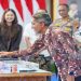 Sekda Jawa Tengah, Sumarno saat pengundian Gebyar Hadiah Samsat 2026, Jumat, 26 Juni 2026. Foto: Ist.